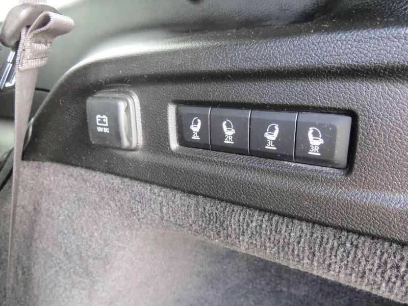 Used 2024 Jeep Grand Cherokee L Overland 4x4 4dr SUVImage 19