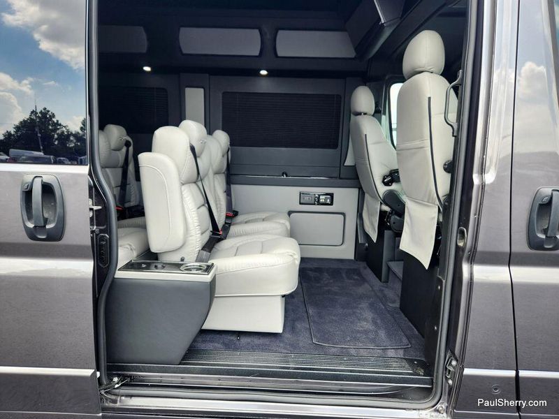 New 2024 RAM Promaster 2500 Slt+ Window Van High Roof 159