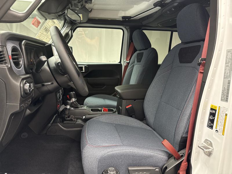 New 2026 Jeep Wrangler Unlimited 4-door SportImage 7