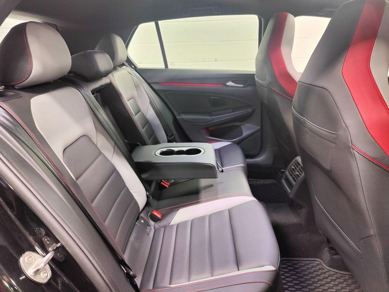 Used 2024 Volkswagen Golf GTI SE w/SunroofImage 16