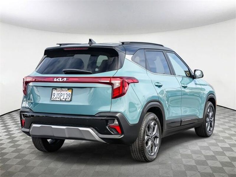 2024 Kia Seltos SImage 8