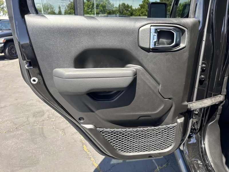 New 2026 Jeep Gladiator Rubicon 4x4