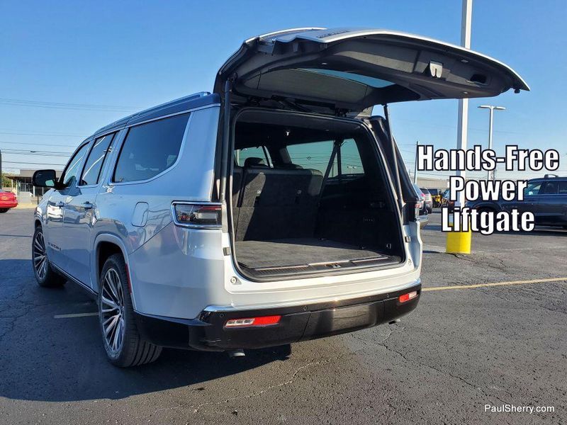 2024 Jeep Grand Wagoneer L III photo 14