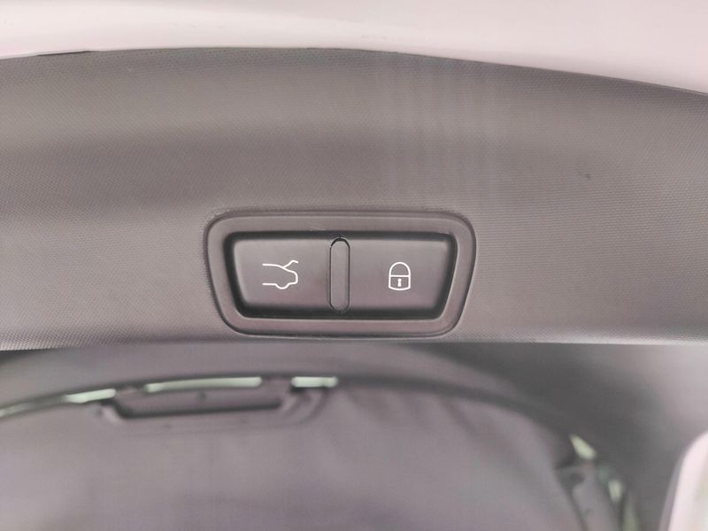 Used 2019 Alfa Romeo Stelvio Ti Nero AWD w/Sunroof/NavImage 13