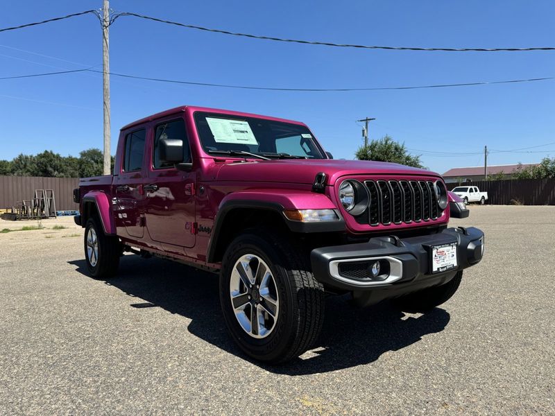 2024 Jeep Gladiator Sport S 4x4Image 2