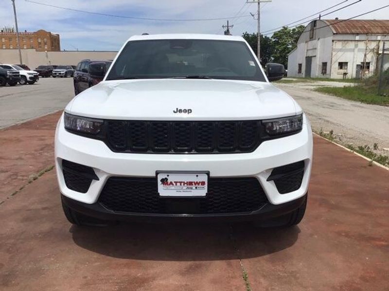 2025 Jeep Grand Cherokee Altitude X 4x2Image 8