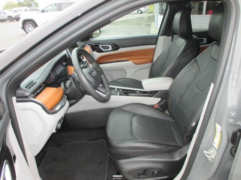 Used 2023 Jeep Compass LimitedImage 16