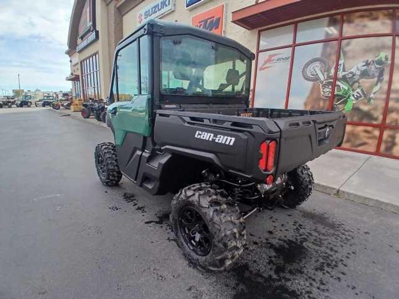 New 2026 Can-Am DEFENDER DPS CAB HD9 