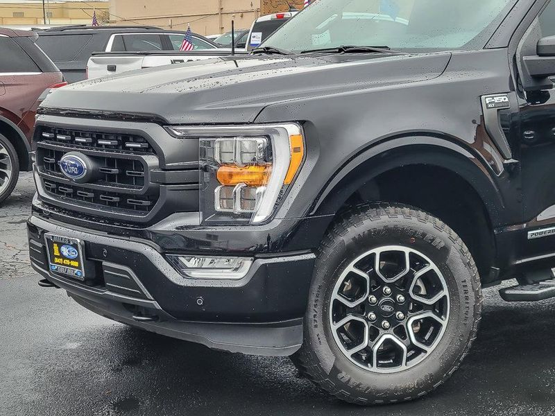 2022 Ford F-150 XLT photo 2