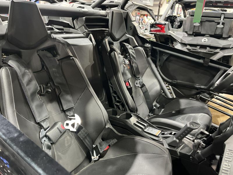 New 2025 Can-Am MAVERICK X3 X RS TURBO RR SMART-SHOX Image 13
