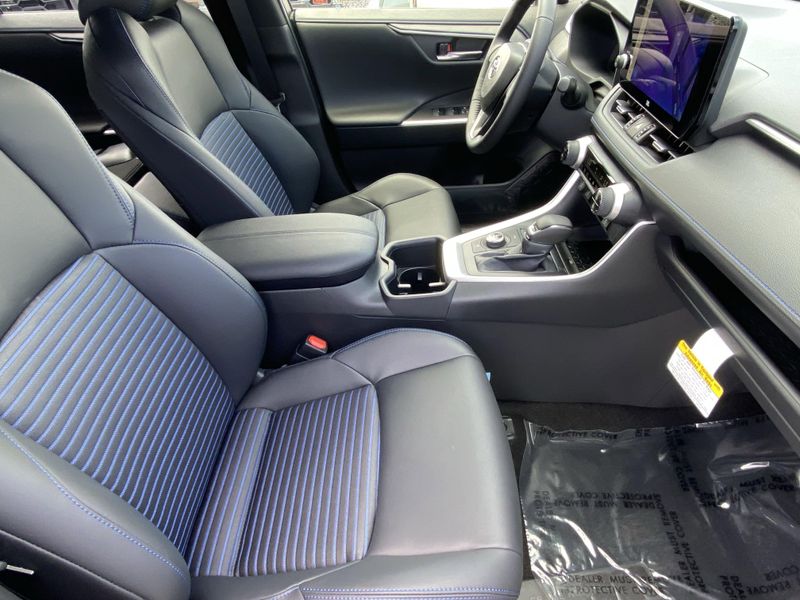 New 2025 Toyota RAV4 Hybrid XSEImage 10