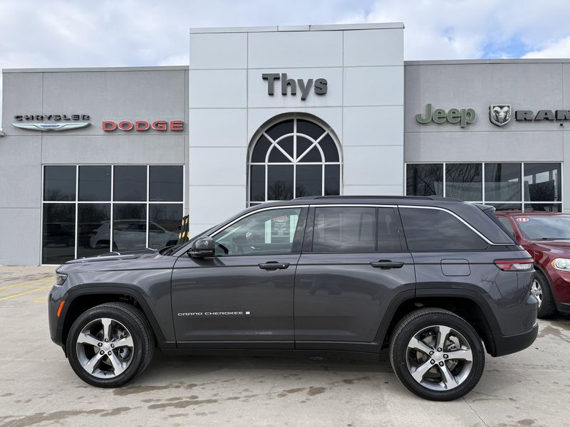 New 2026 Jeep Grand Cherokee Limited 4x4Image 40