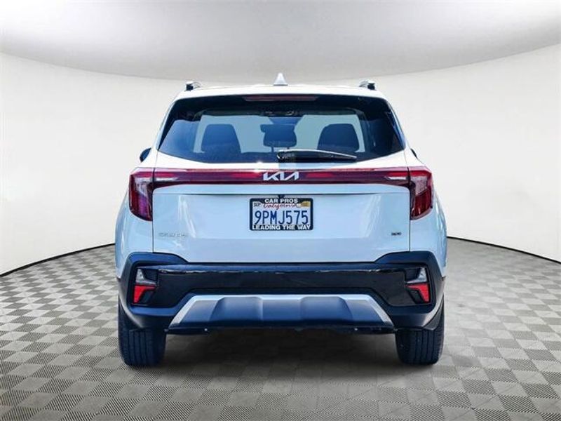 Used 2024 Kia Seltos SImage 7