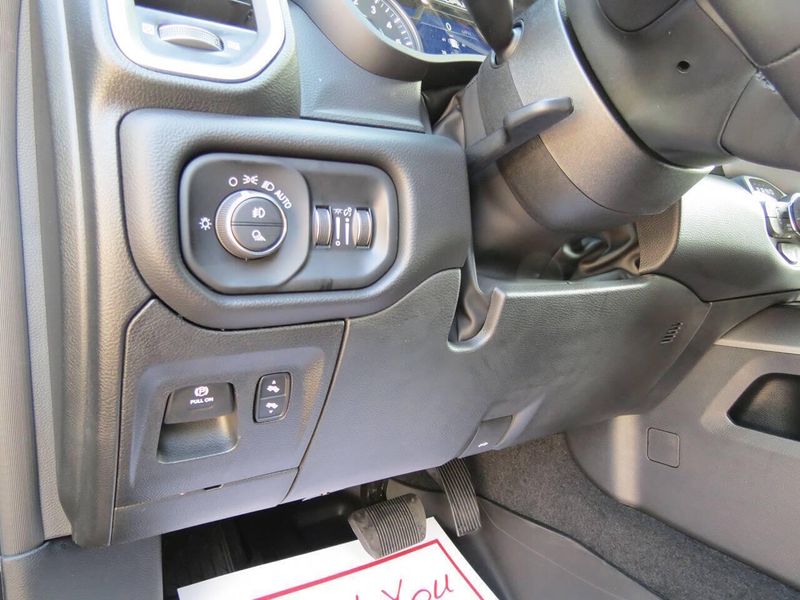 New 2027 RAM 1500 Big Horn Crew Cab 4x4 5