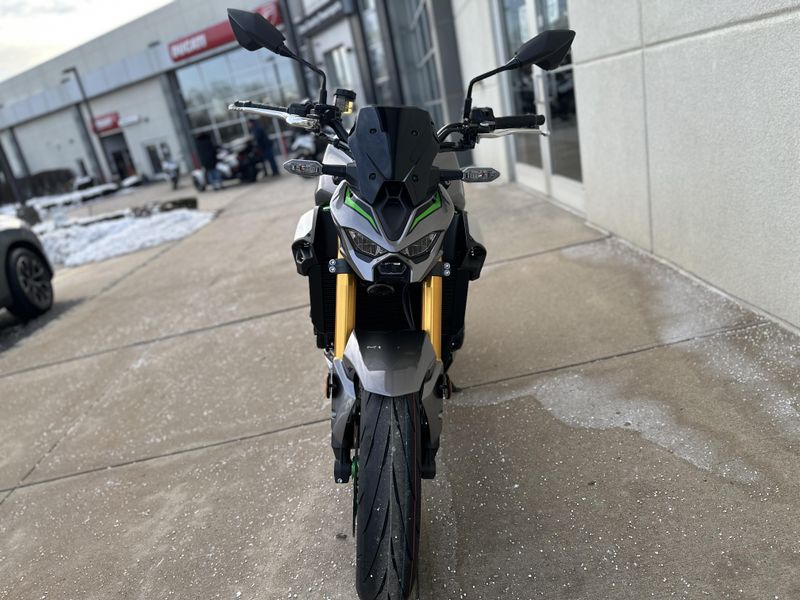 2025 Kawasaki Z900 SE ABSImage 4