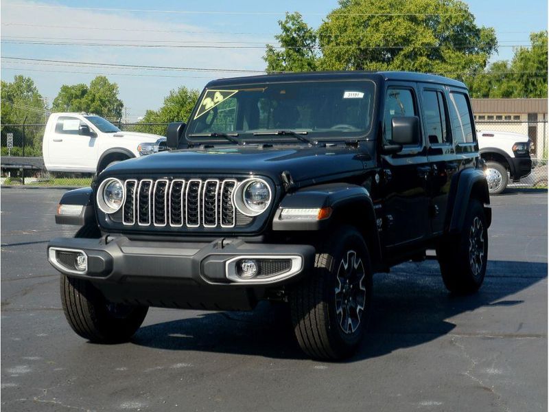 2024 Jeep Wrangler 4-door SaharaImage 7