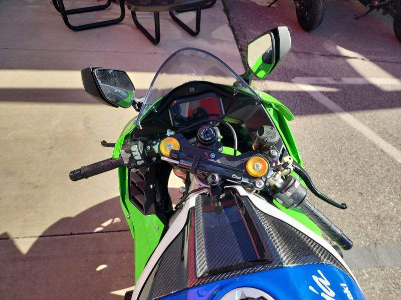 Used 2024 Kawasaki NINJA ZX-10R ABS 40th ANNIVERSARY Image 10