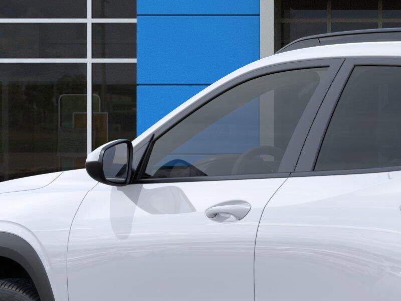 New 2025 Chevrolet Trax LTImage 12