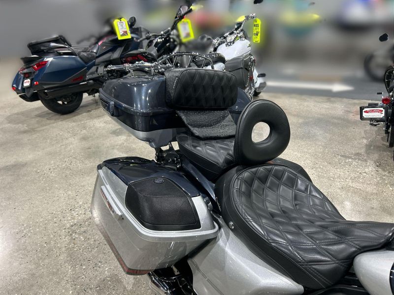 Used 2019 Harley-Davidson CVO STREET GLIDE Image 21