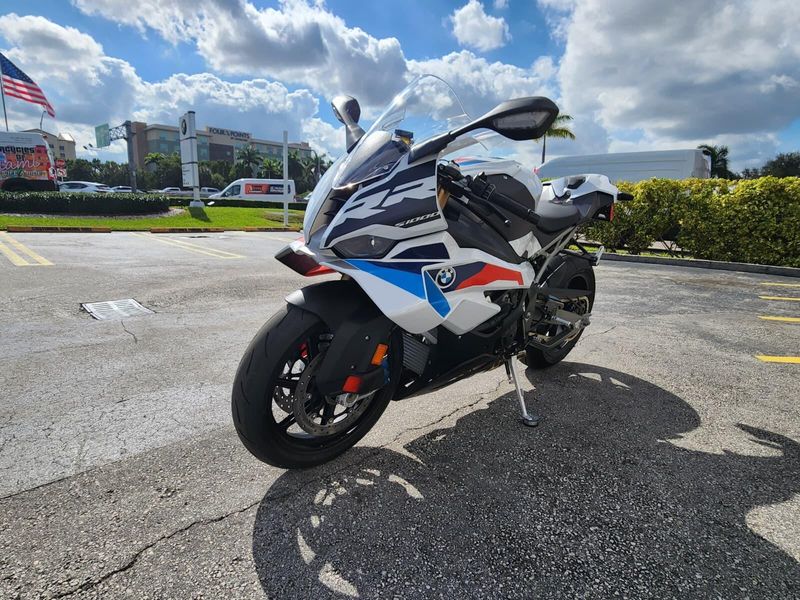 2026 BMW S 1000 RRImage 3