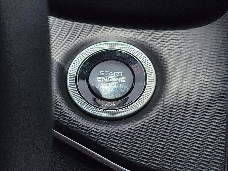 2024 Jeep Grand Cherokee L LaredoImage 17