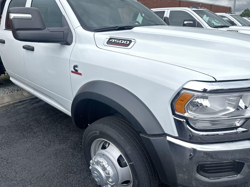 2024 RAM 4500 Tradesman Chassis Crew Cab 4x4 84