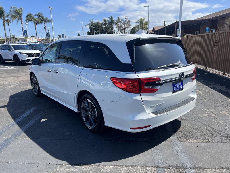 2022 Honda Odyssey EliteImage 2