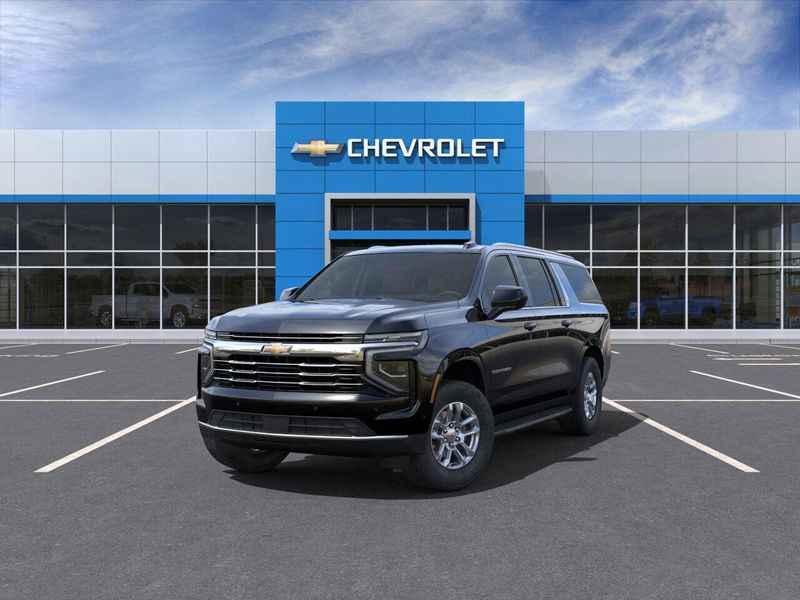2025 Chevrolet Suburban LTImage 8