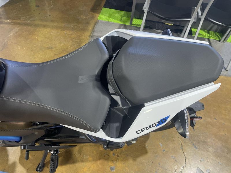 Used 2025 CFMOTO 300NK Image 18