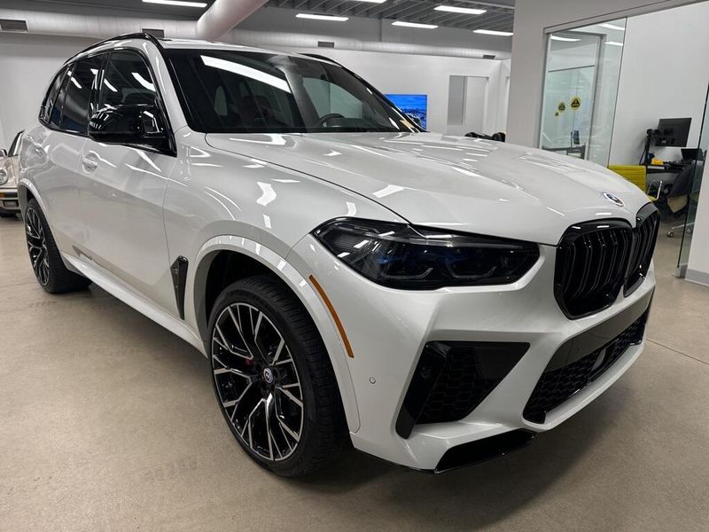 2023 BMW X5 M CompetitionImage 2