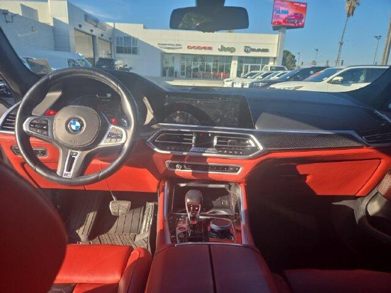 Used 2023 BMW X6 M BaseImage 12