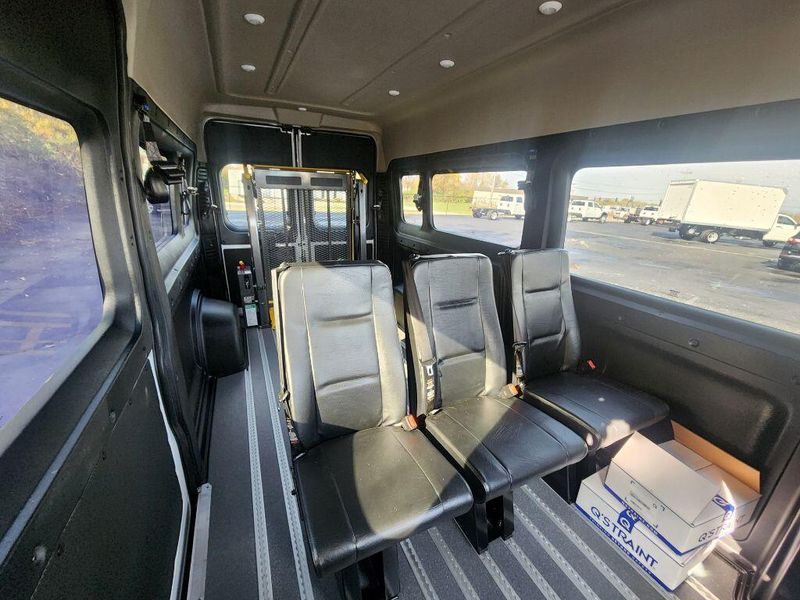 2024 RAM ProMaster 2500 Window Van Image 4