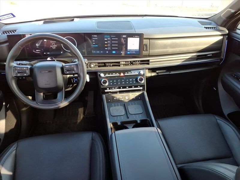 Used 2024 Hyundai Santa Fe CalligraphyImage 12