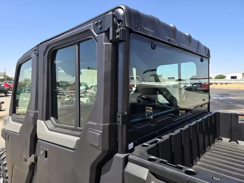 NEW 2027 POLARIS RANGER CREW XP 1000 CAB Image 20