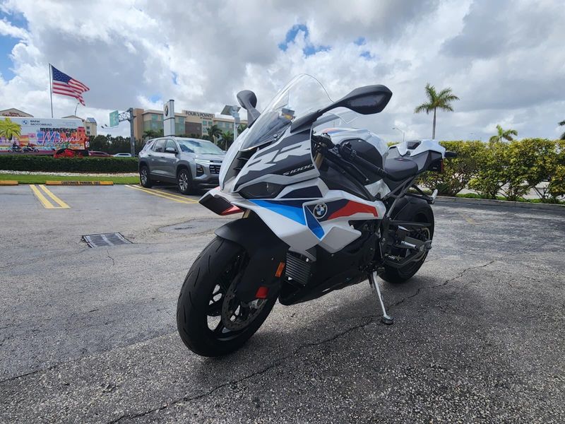 2026 BMW S 1000 RRImage 3