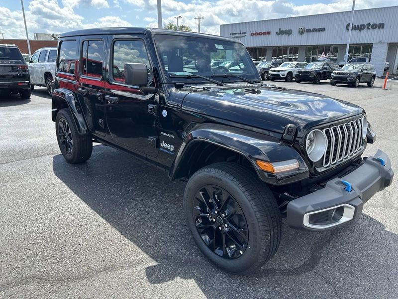 2024 Jeep Wrangler 4-door Sahara 4xeImage 6