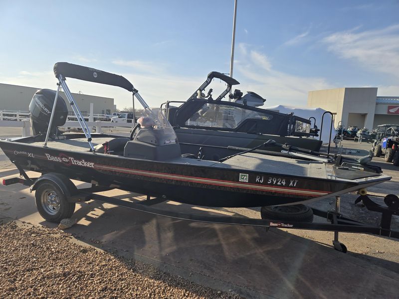 USED 2020 TRACKER BASS CLASSIC LIMITED Image 1
