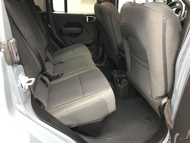 Used 2024 Jeep Gladiator NighthawkImage 14