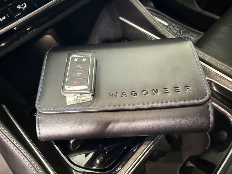 2024 Jeep Wagoneer Image 26