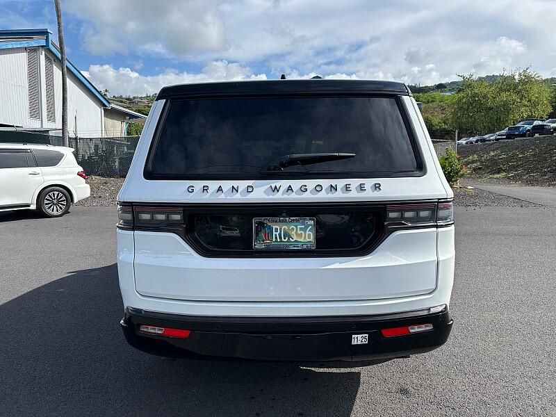 2024 Jeep Grand Wagoneer L II photo 4