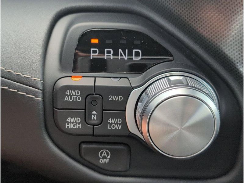 2025 RAM 1500 Limited Crew Cab 4x4 5
