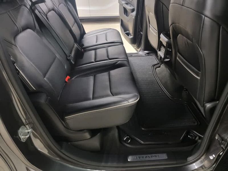 2023 Ram 1500 Limited photo 11