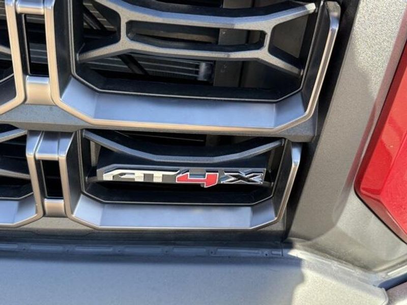 2024 Gmc Canyon AT4X photo 3