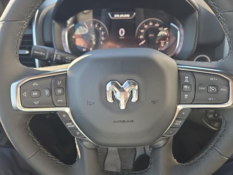 2025 Ram 1500 Big Horn photo 14