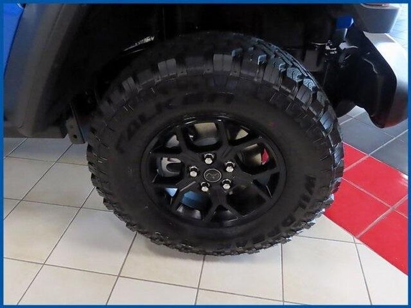 New 2025 Jeep Wrangler WillysImage 4