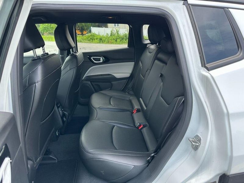 2025 Jeep Compass Limited 4x4Image 13