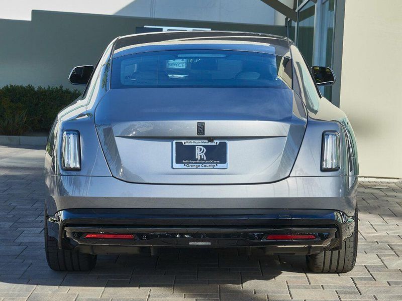New 2026 Rolls-Royce Spectre Image 9