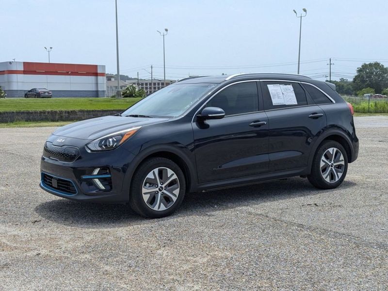 2022 Kia Niro EV EX Premium in a Gravity Blue exterior color and Charcoalinterior. Johnson Dodge 601-693-6343 pixelmotiondemo.com 