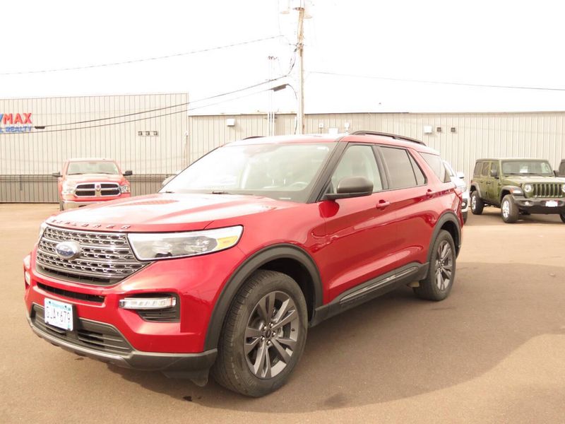 2021 Ford Explorer XLT AWD 4dr SUVImage 5