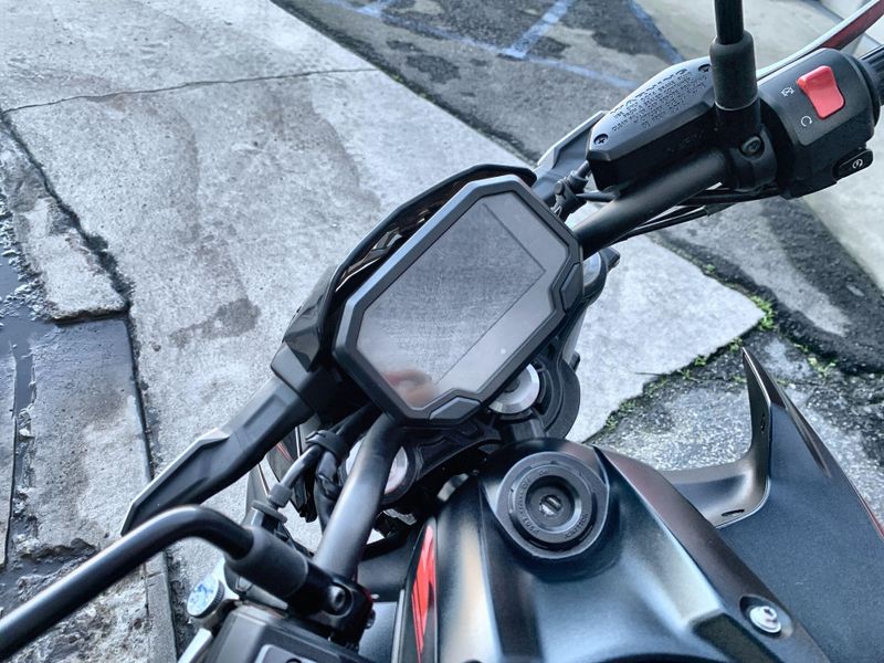 Used 2023 Kawasaki Z650 Base Image 20